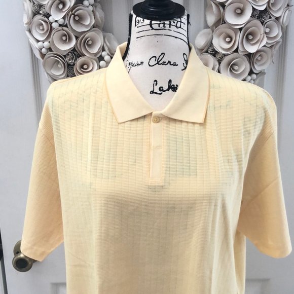 DONATEDClaiborne Men's two button sport polo shirt - Picture 2 of 6